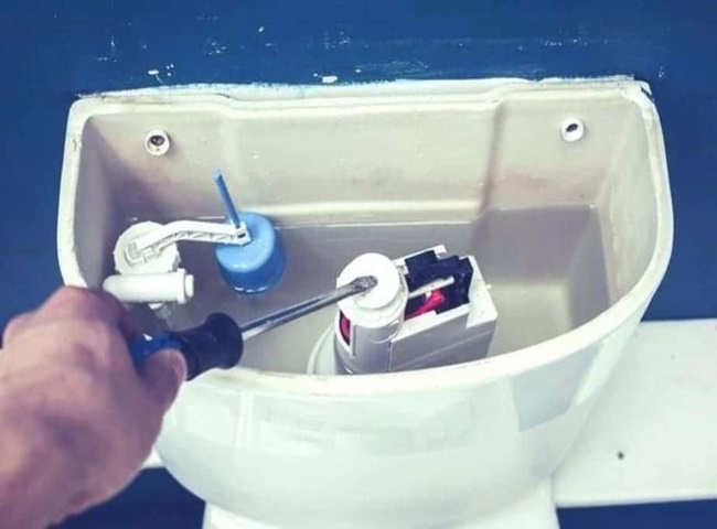 phao bồn cầu toto không ngắt nước